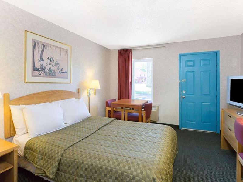 Pocono Night Lodge バートンズビル エクステリア 写真